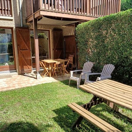 Апартаменты T2 Centre Avec Jardinet Bagneres-de-Luchon Экстерьер фото